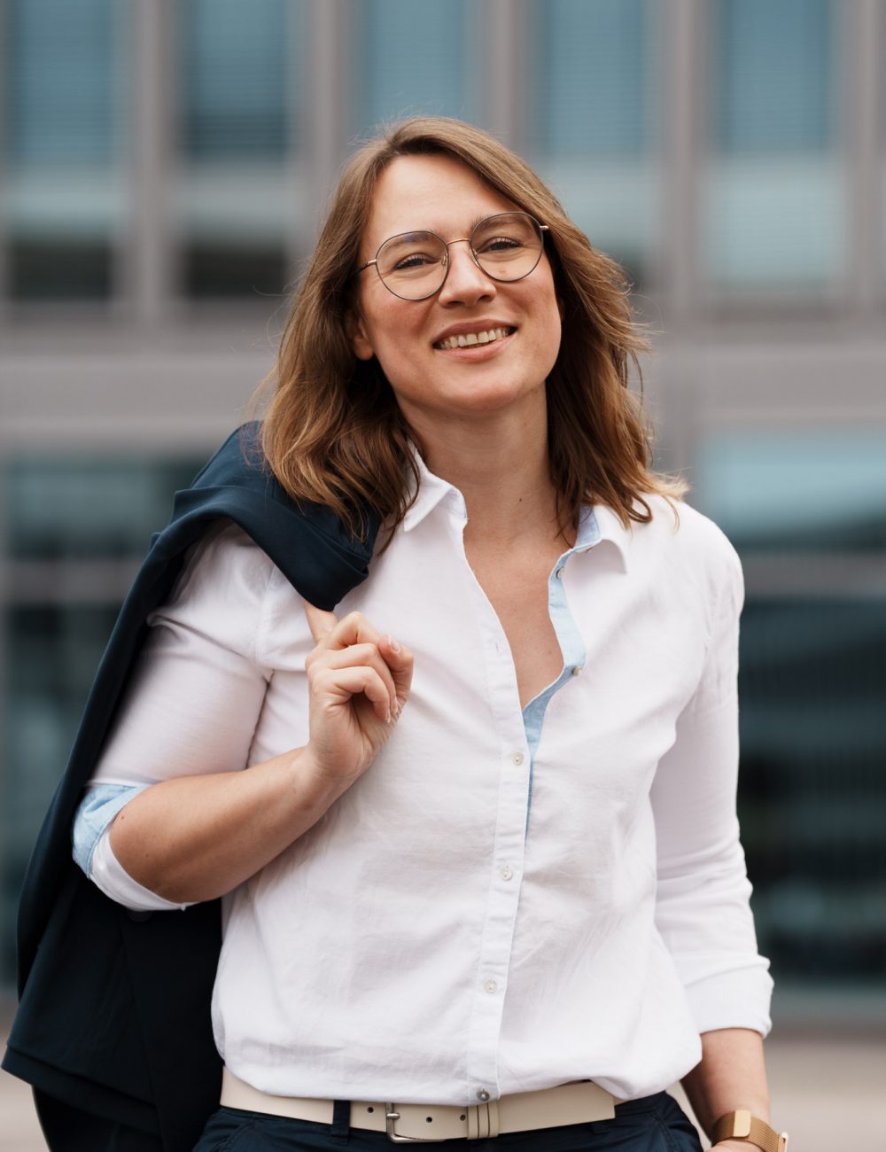 Anika Timmerhues, Steuerberaterin